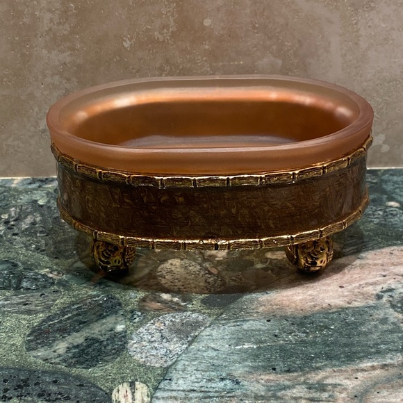 Mike and Ally Ming Soap Dish and Tumbler - Picture 2 of 14